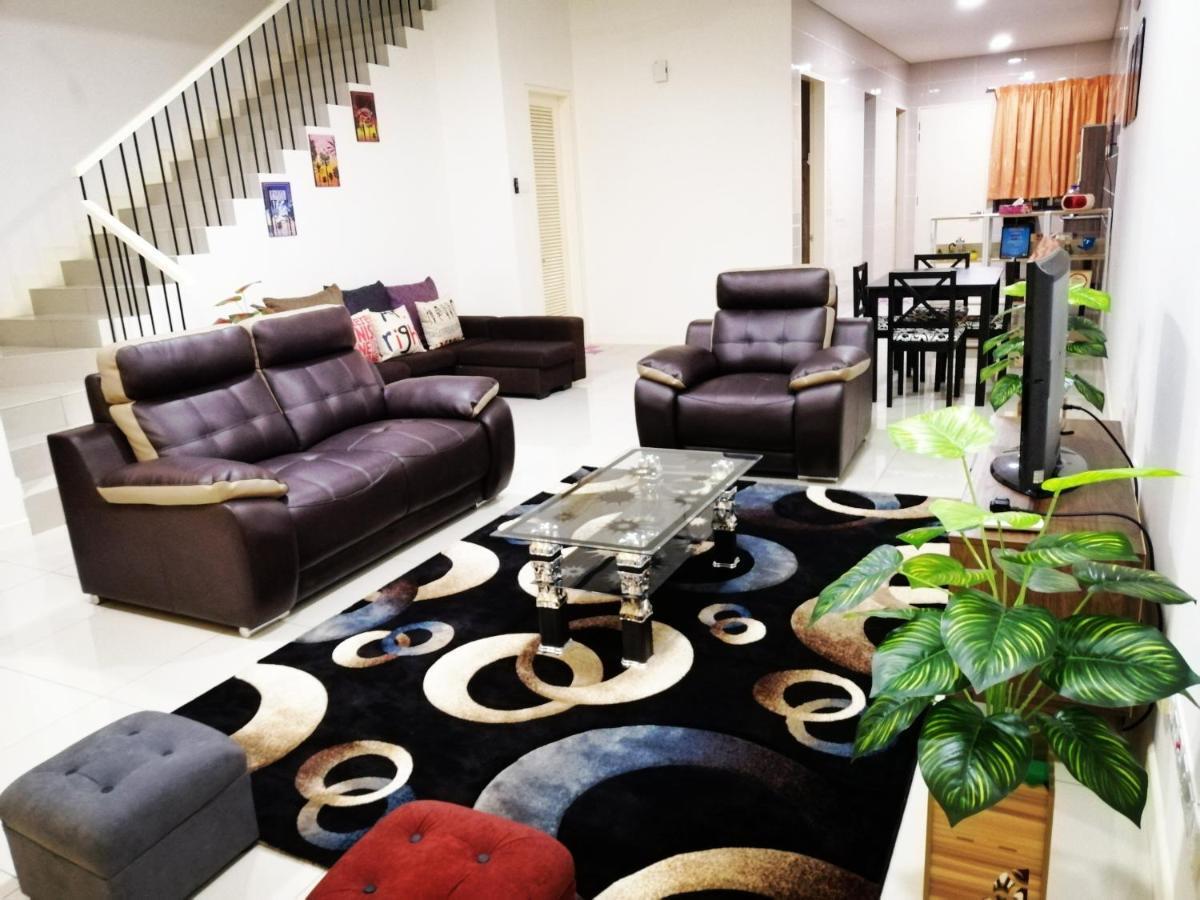 A&D Home-Stay @Kota Warisan, Sepang Exterior foto